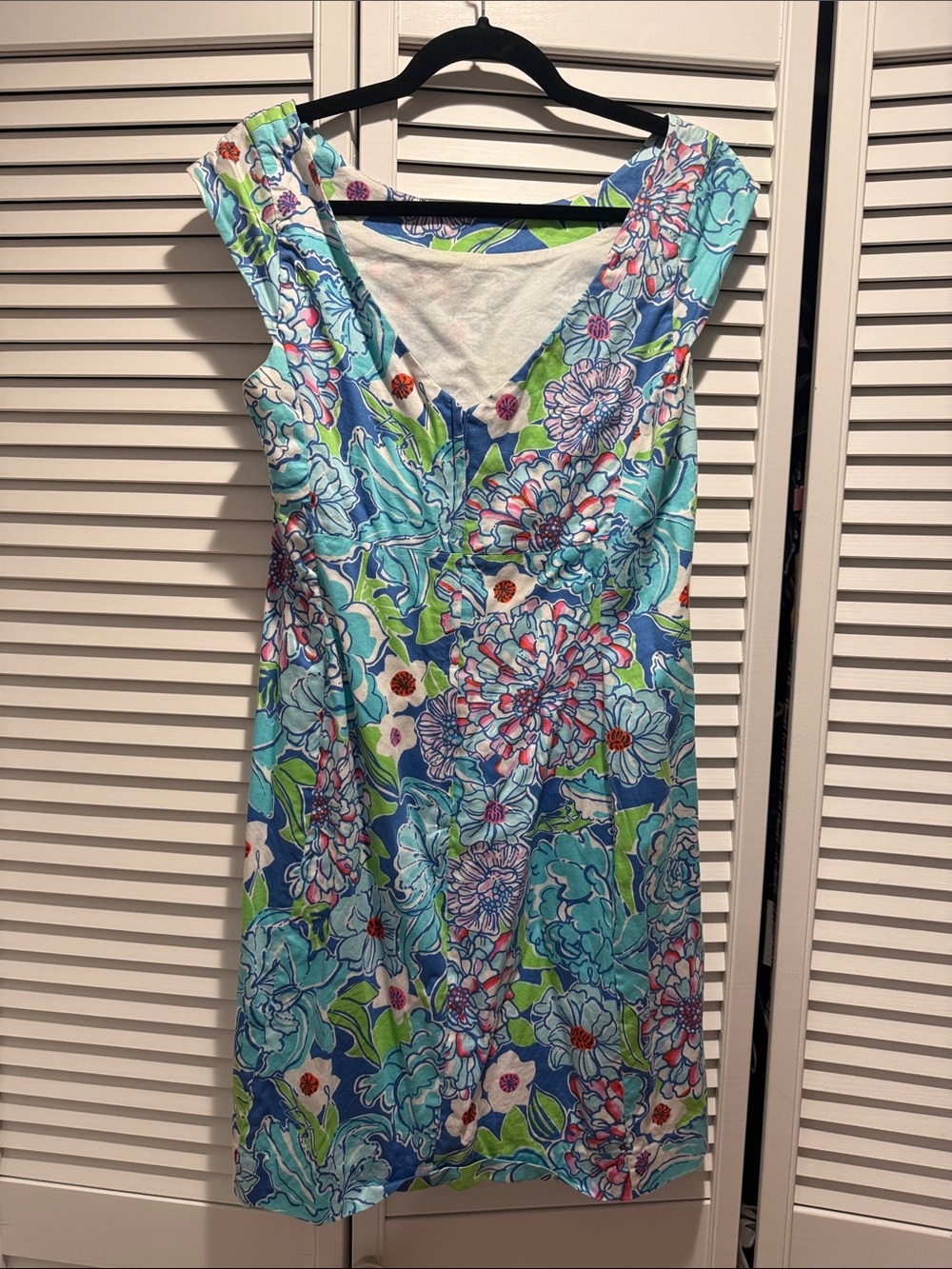 Lilly Pulitzer Sleeveless Floral Midi Dress in Blue, Green and Pink - Picture 2 of 3